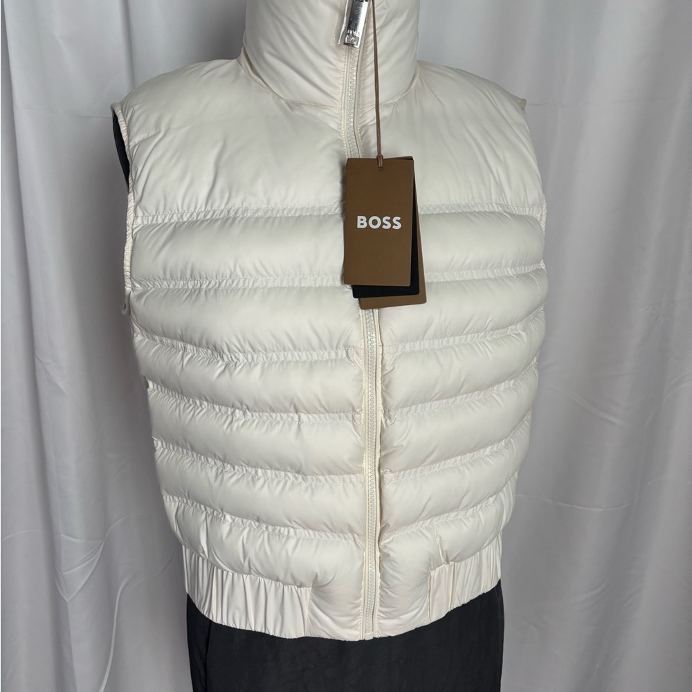 NWT Hugo BOSS Off-White Quilted Puffer Vest, Size US 4, UK 8